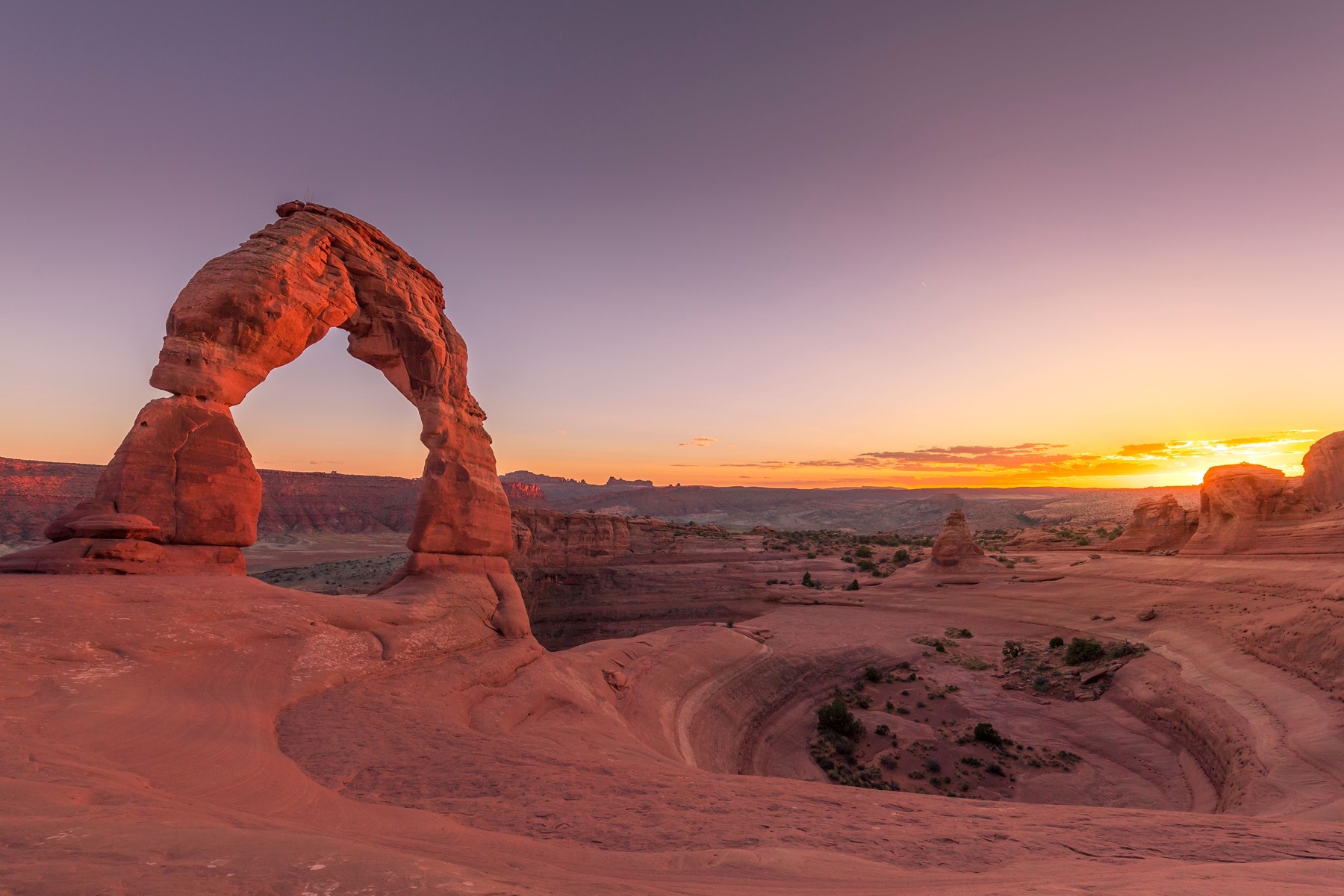 Delicate Arch at sunset, Arches National Park, Utah